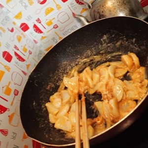 ジャンボニンニクの味噌マヨ炒め
